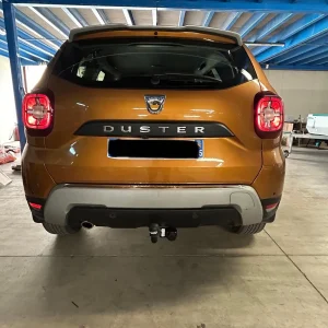 pose attelage dacia duster fréjus