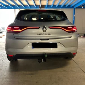 pose attelage megane 4 Fréjus